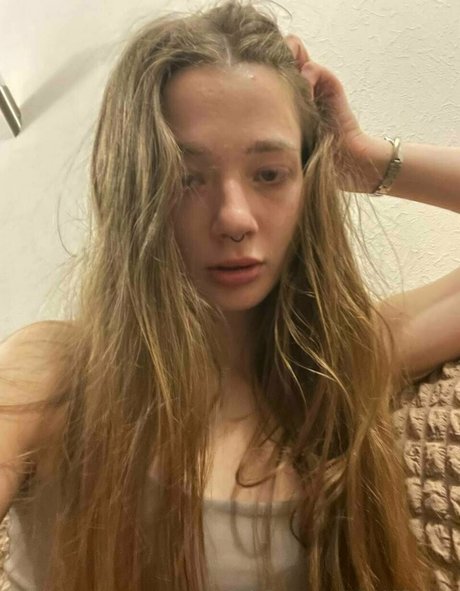 layla role pretty model pictures