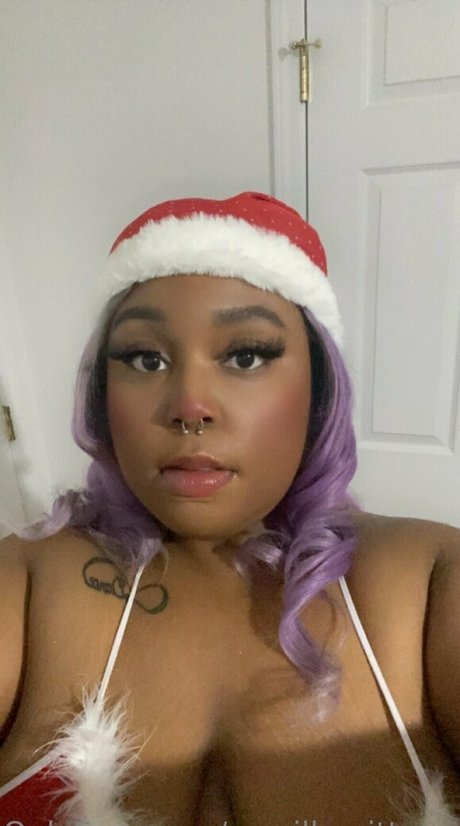 Camilla Mittens star exclusive images