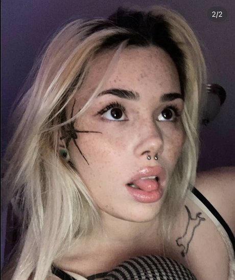 Swoyal beautiful actress pics