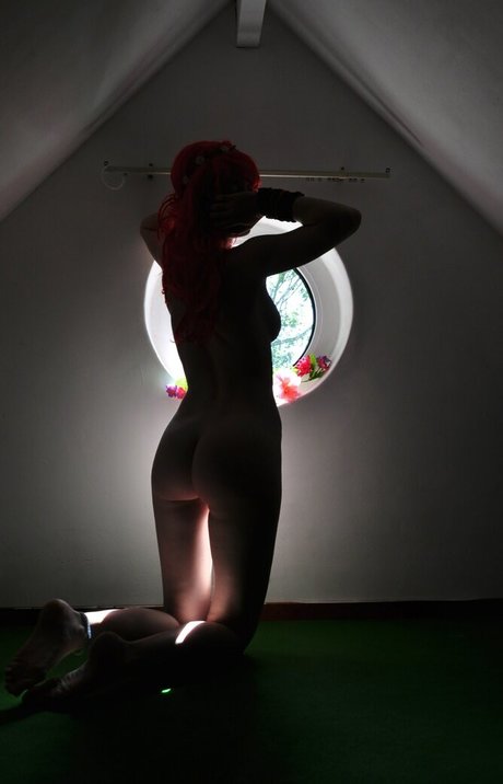 GroovyFlowerGirl hot pornstar pic