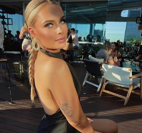 Kirra Schofield model nude archive