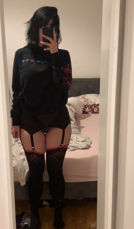 Maki95 star nude pictures