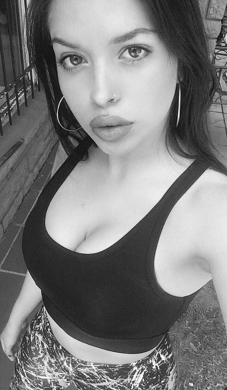 Nosoyluksi porn star pics