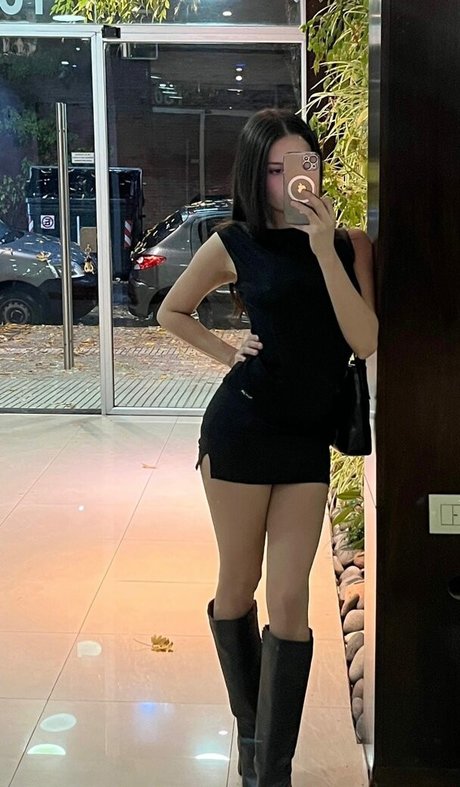 Nosoyluksi perfect model photos