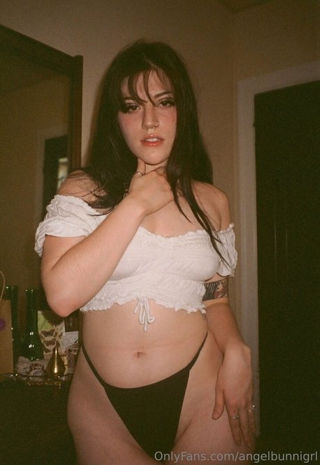 angelbunnigrl art star photo