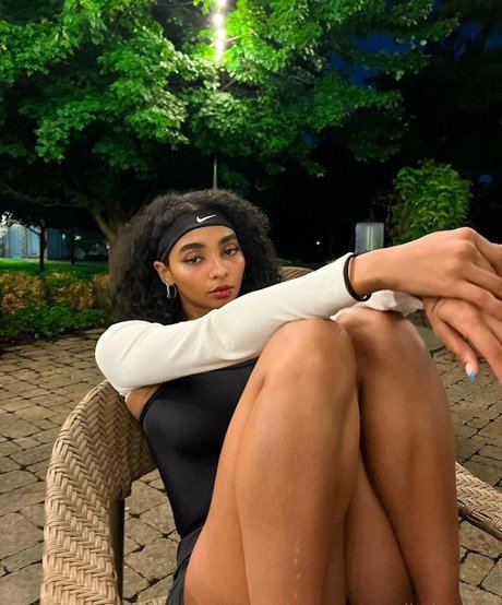 allydsworld hot star pictures