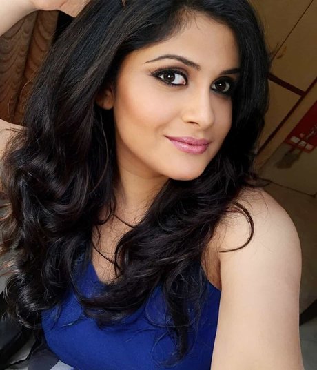 Damini Arora star photos