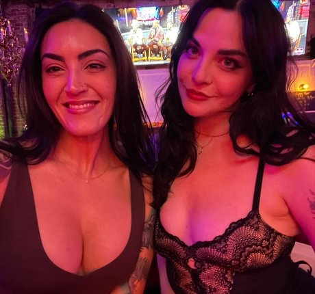 wisalallen adult actress galleries