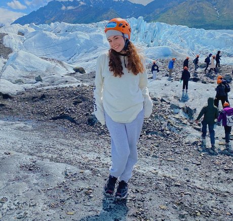 Gali Golan sexy actress gallery