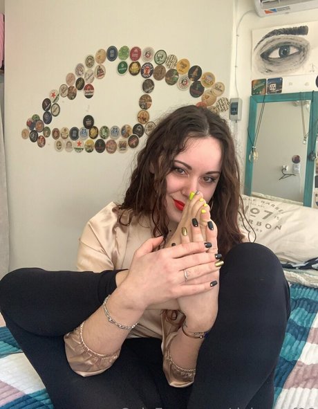 daianaof98 model nude archive