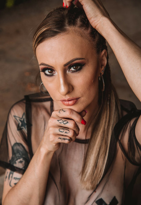 Gabi Marciglio model adult galleries