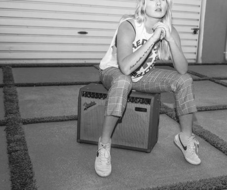 Sophia Scott star art pictures