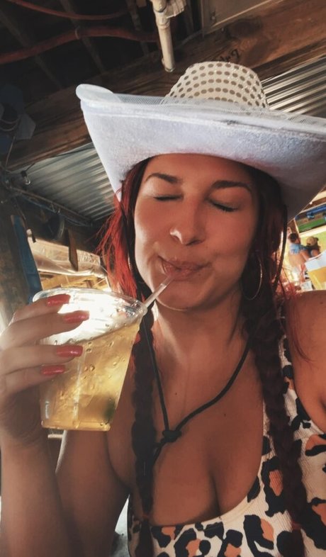 Aisley Montgomery model nude galleries