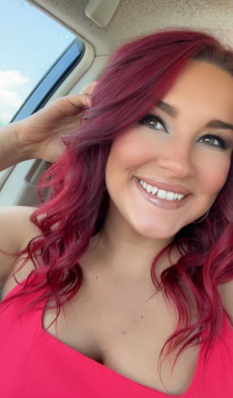 Aisley Montgomery star pornographic pics