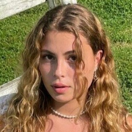 Miranda Borra free pornstar galleries