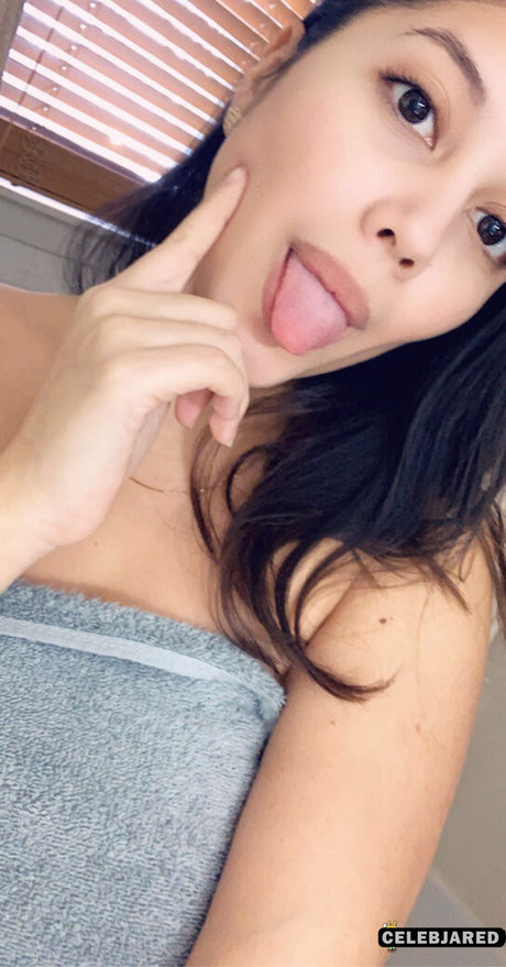 Rocio Aponte art model gallery