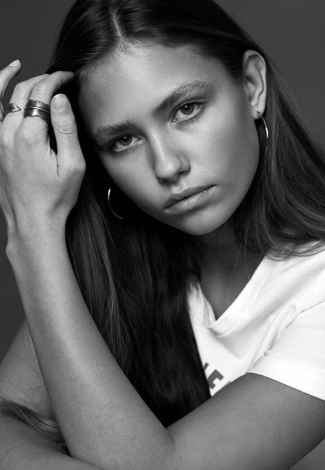 Ida Zeile model adult images