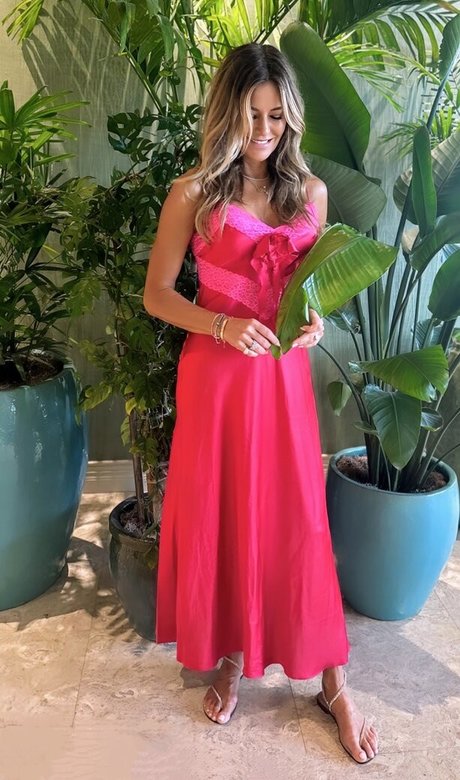 Kelly Bensimon star hot photos