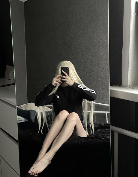 grystnayaanya star free pic