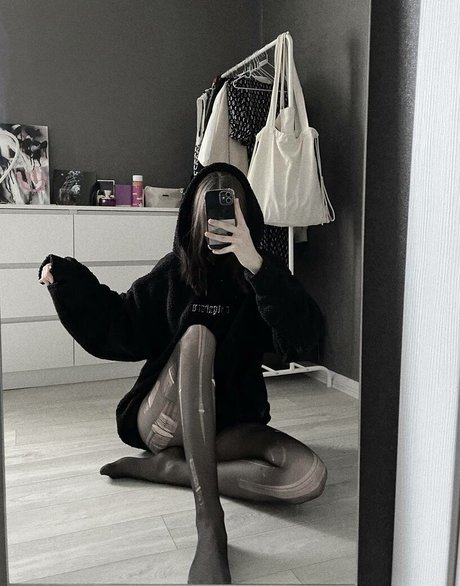 grystnayaanya perfect actress photo