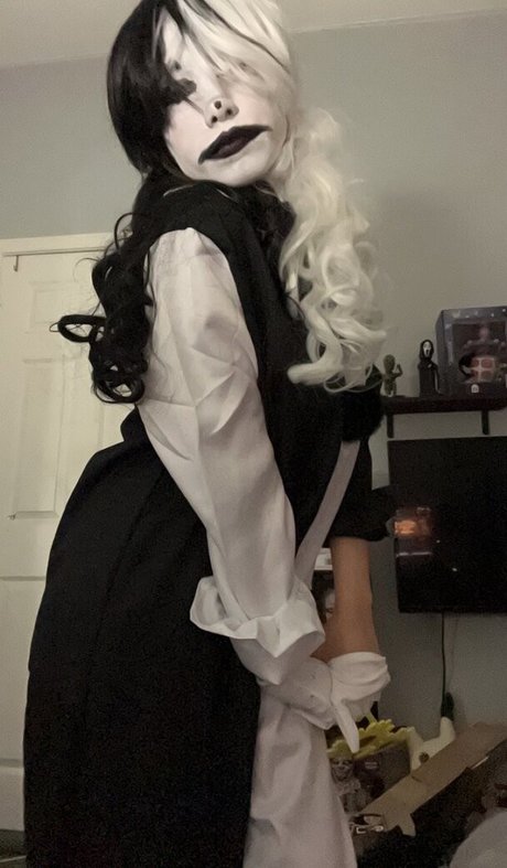 ellegarci star nude pic