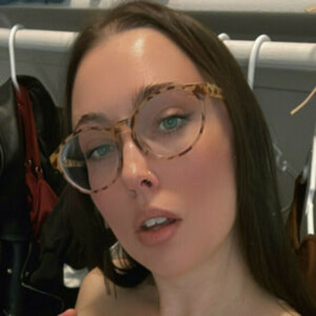 Danielle Lancaster pornstar naked gallery