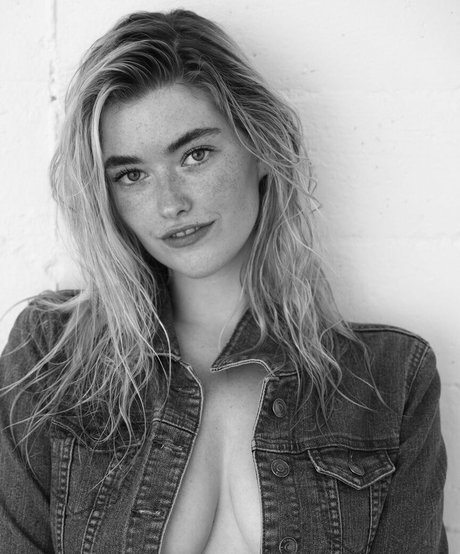 Carlie Whalen top actress image