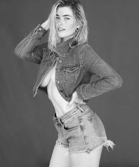 Carlie Whalen hot actress archive