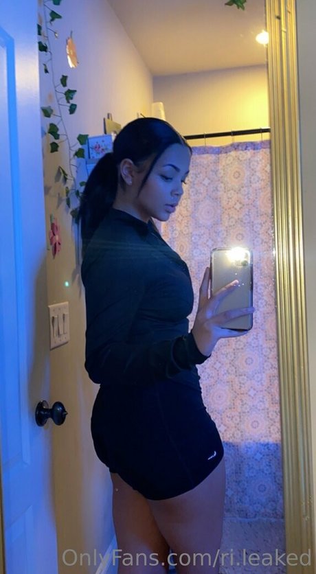 ri leaked porn actress photos