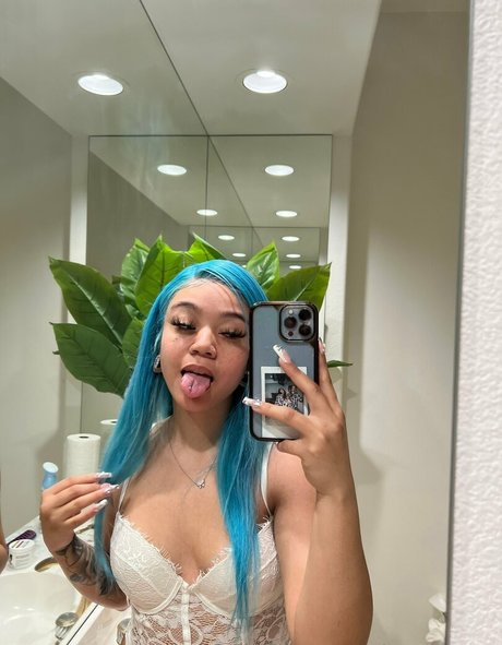 xneeenss star beautiful pics