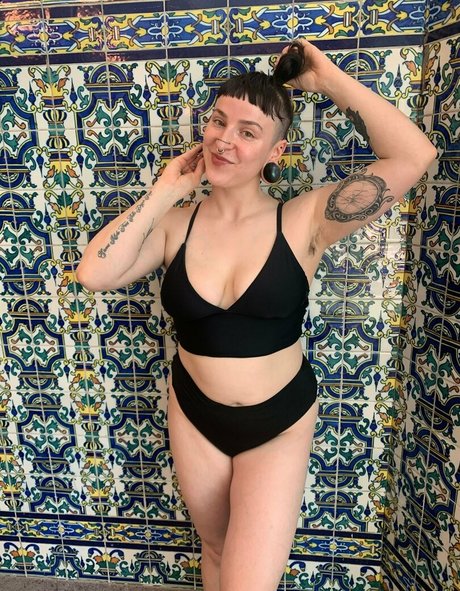 nyxxx at night naked pornstar pic