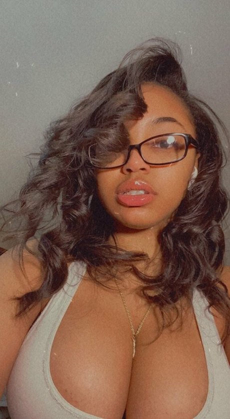 theedommee nice model pics