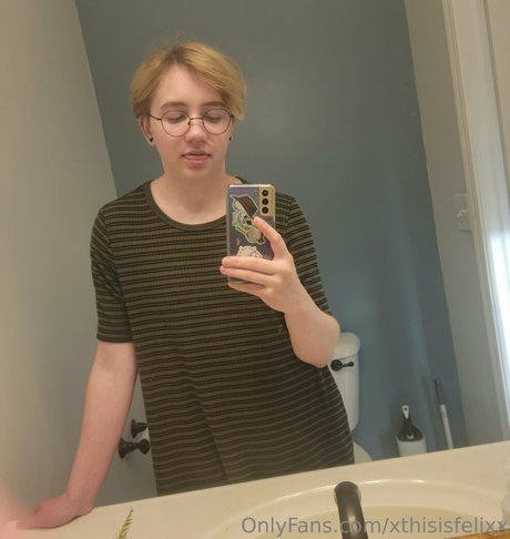 xthisisfelixx model pretty galleries