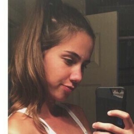 Loveandtobelovedd star pornographic image