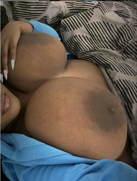 jenellelolitiaa nudes actress pics