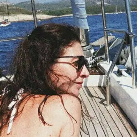 auramilani pretty model photo