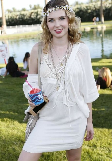 Kirsten Prout star pornographic gallery