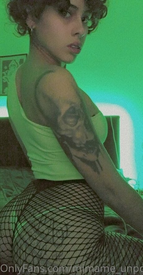 thequeenwithcurls star nude galleries