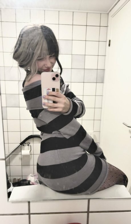 Pinkballzs pornstar exclusive picture