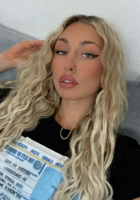 Estherjizz pornstar high quality photo