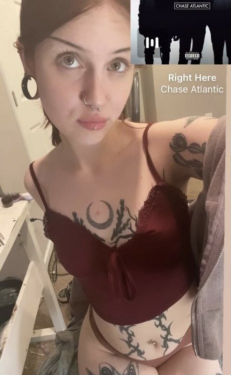 axttie_ art pornstar pic