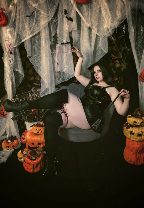 Jennybiatch top model picture