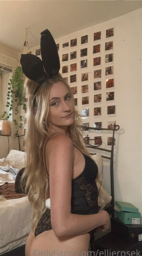 Ellierosek model adult pictures