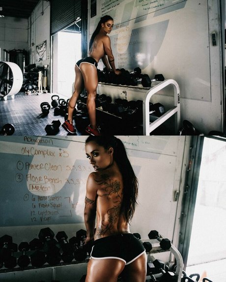 Sue Lasmar erotic model img