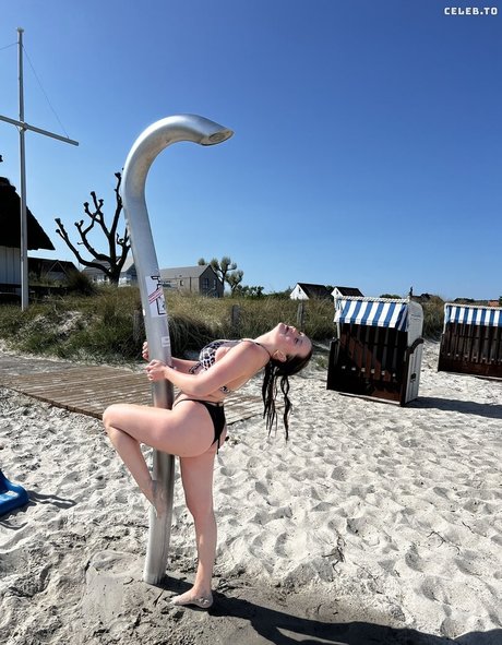 kajamood perfect model pictures