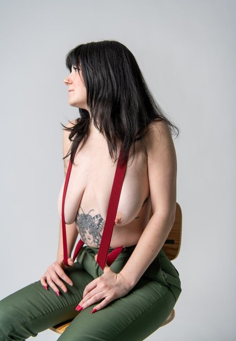 Heather Harvey model pics