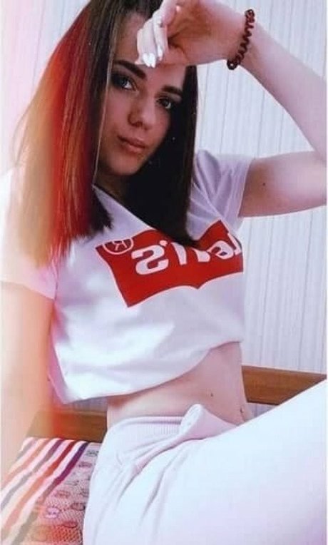 KattyKitty model photo