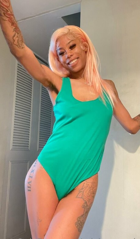 mickeymooh free actress photo