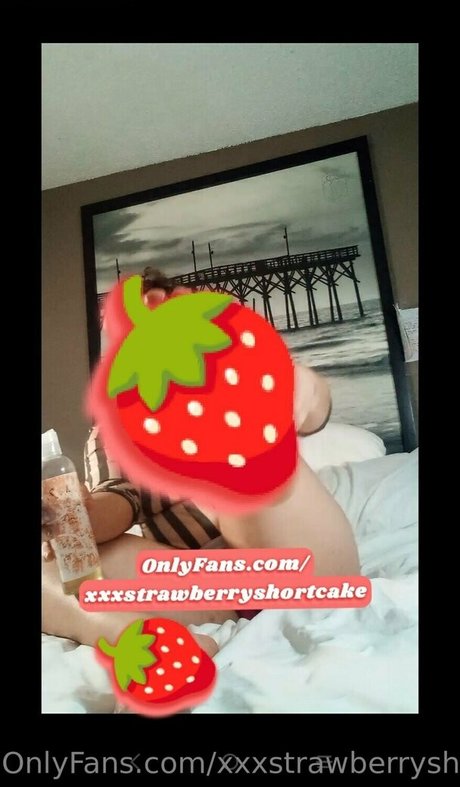 xxxstrawberryshortcake pornstar exclusive picture