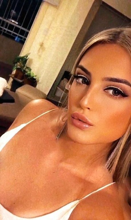 abby es art star image